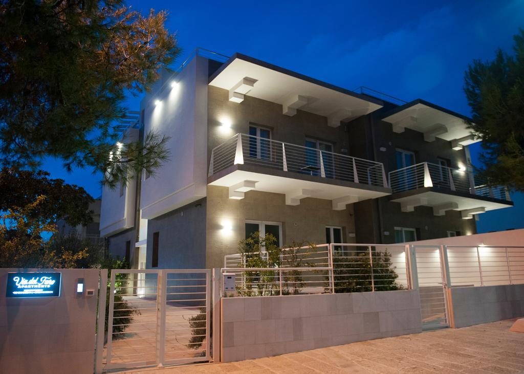 Via Del Faro Apartments توري كان المظهر الخارجي الصورة